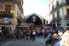 Der Eingang zum Mercat de la Boqueria